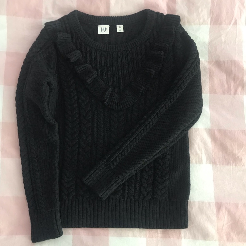 Gap sweater